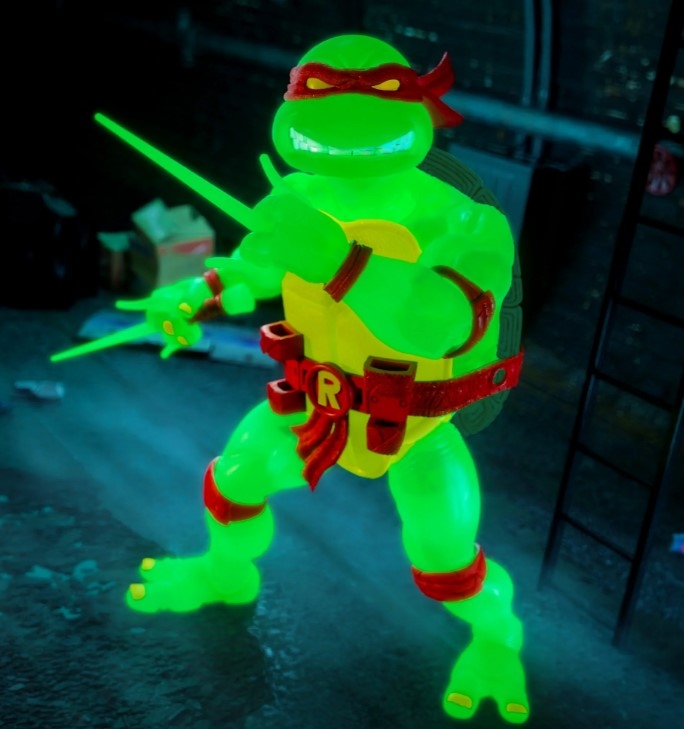 Super 7 Teenage Mutant Ninja Turtles (TMNT) Ultimates Raphael Mutagen Ooze Glow in the Dark Figure